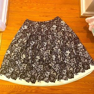 NWOT WHITE HOUSE BLACK MARKET Black and white floral lace skirt